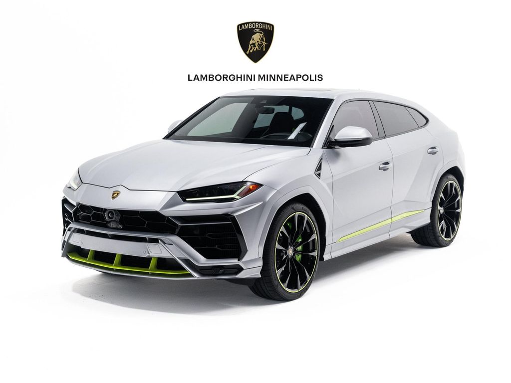 2021 Lamborghini Urus Graphite Capsule