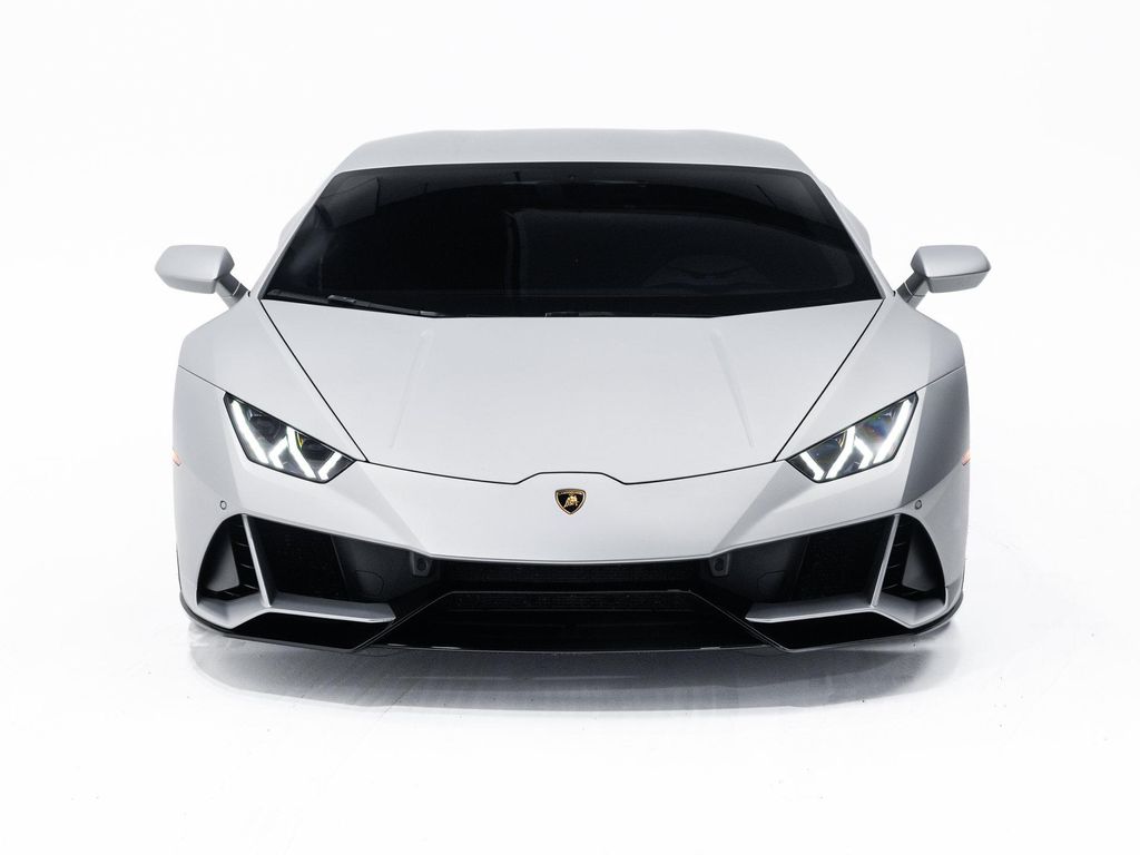 صورة 9 لـ 2020 Lamborghini HURACAN EVO BASE