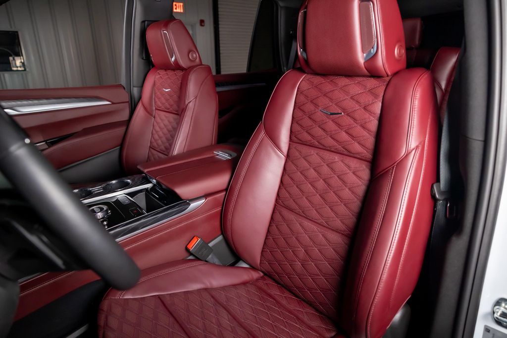 صورة 5 لـ 2026 Cadillac ESCALADE LUXURY