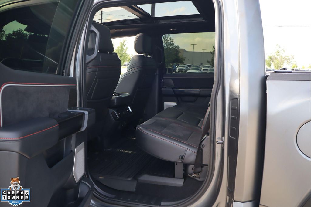 صورة مصغرة 27 لـ 2026 FORD F-150 RAPTOR