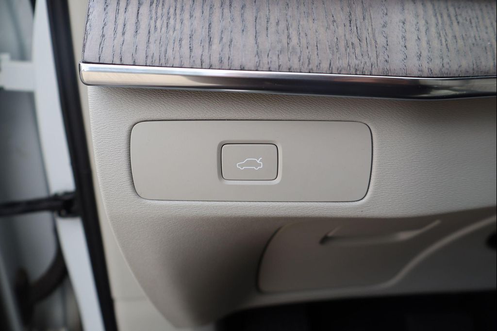 صورة مصغرة 22 لـ 2023 Volvo XC90 B6 PLUS 6-SEATER