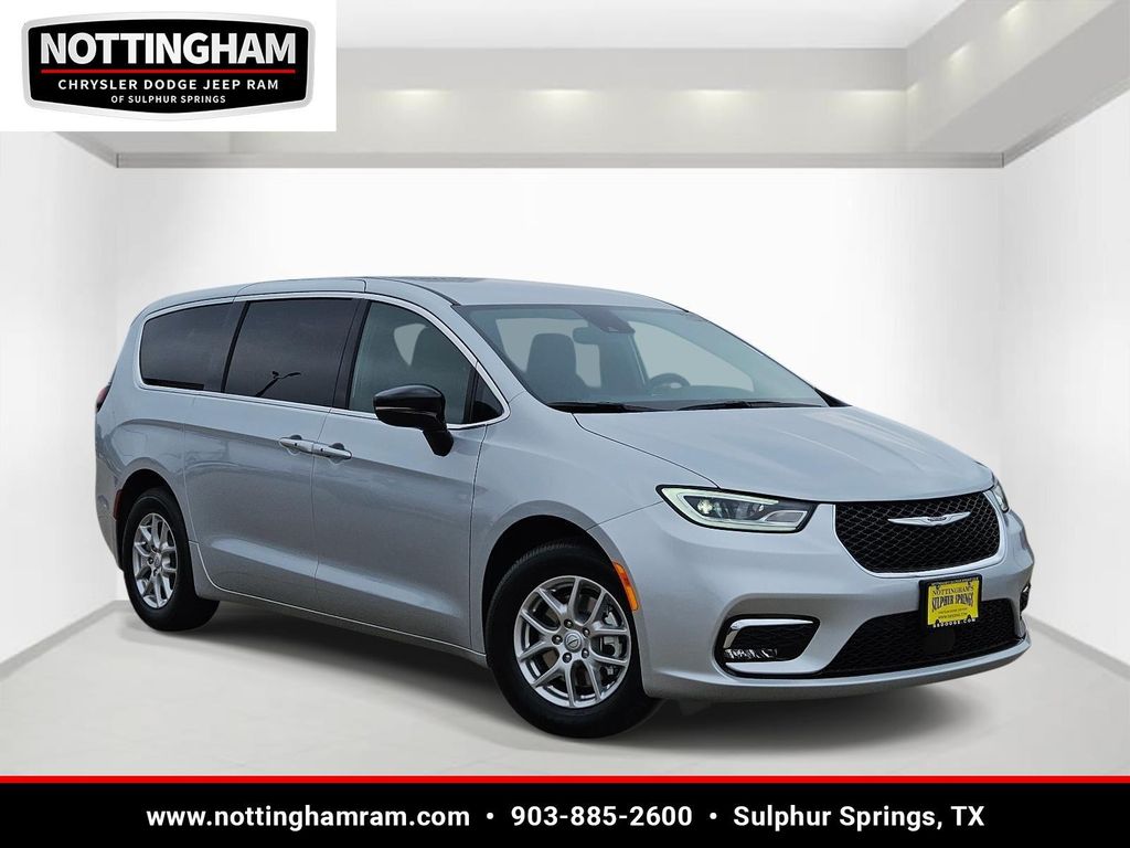 New 2026 Chrysler Pacifica L
