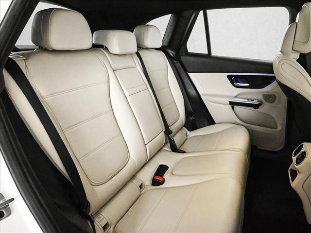 2026 Mercedes-BENZ GLC — миниатюра 22