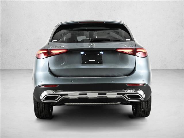 MERCEDES-BENZ GLC - 7