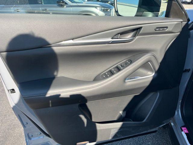 2027 Infiniti QX60 SPT 照片 10
