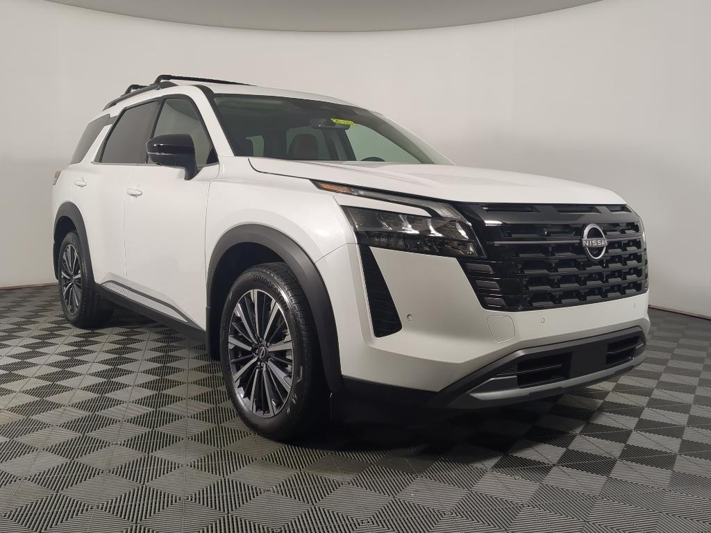 New 2026 Nissan Pathfinder Platinum