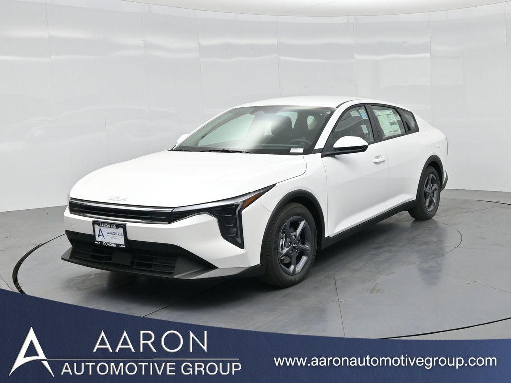 New 2026 Kia K4 LXS