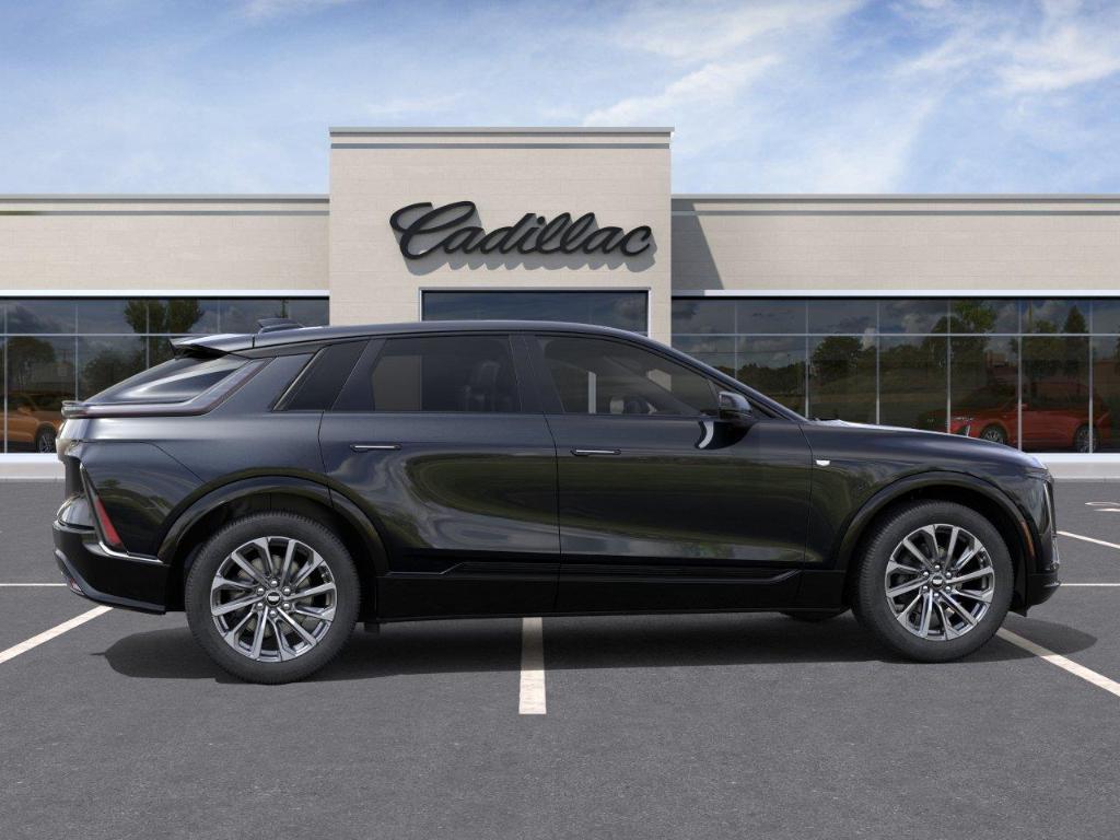 2027 Cadillac LYRIQ SPORT photo 5