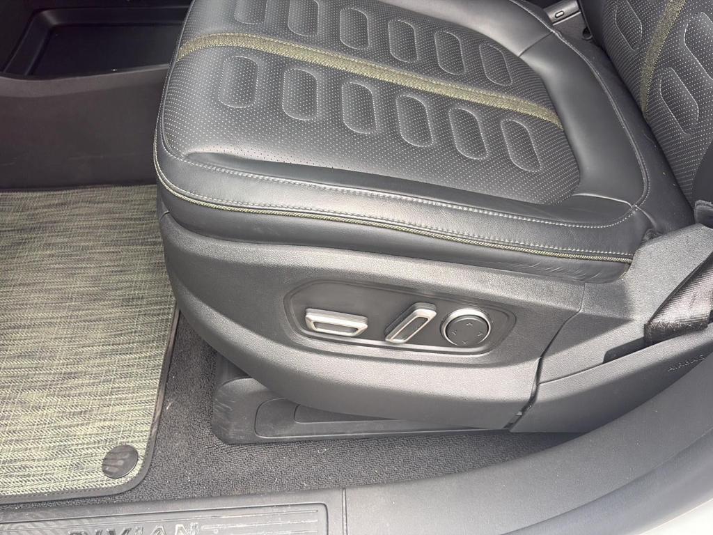 2026 Rivian R1S DUAL MOTOR STANDARD PACK 缩略图 17