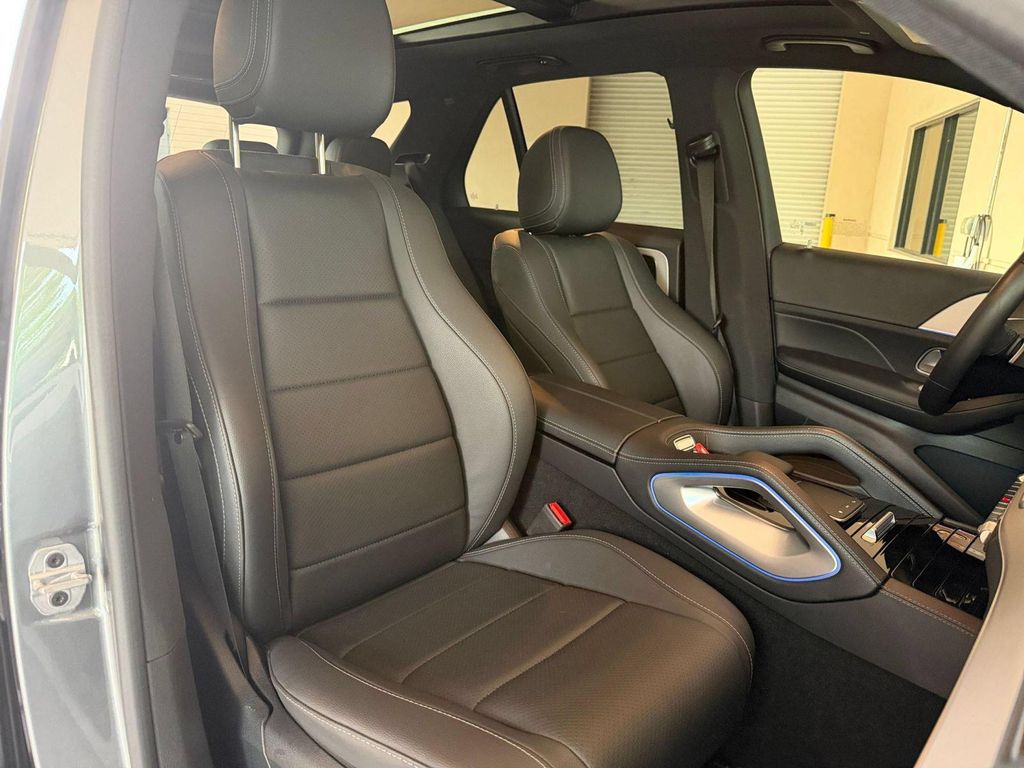2026 Mercedes-BENZ GLE 缩略图 28