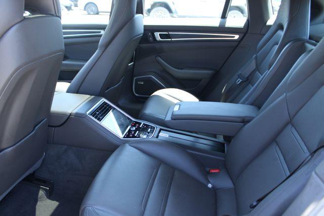 صورة مصغرة 39 لـ 2023 Porsche PANAMERA 4 PLATINUM EDITION