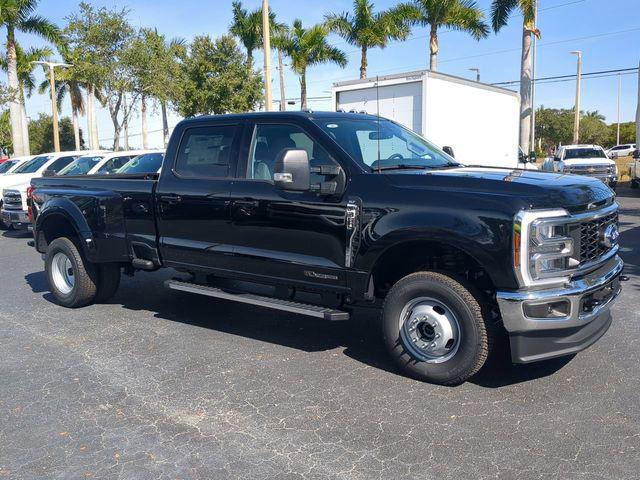 2026 FORD F-350 XLT 照片 2
