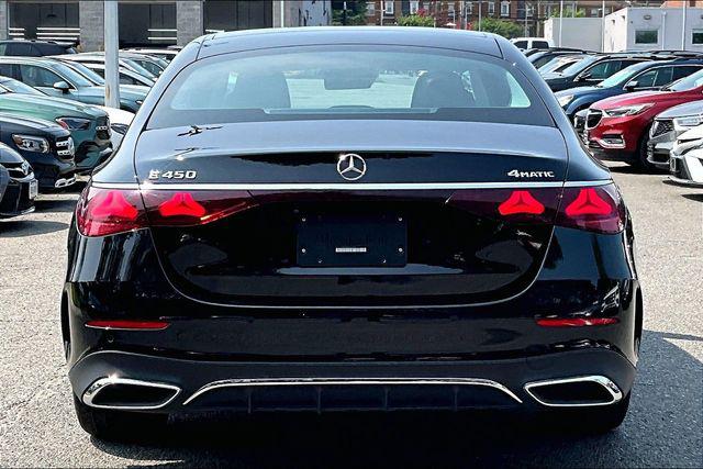 2024 Mercedes-BENZ E-CLASS photo 3