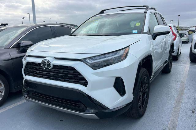 TOYOTA RAV4 - 1