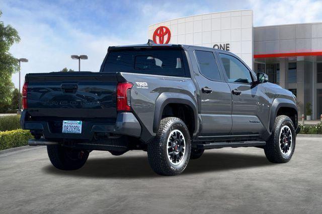 صورة 5 لـ 2024 Toyota TACOMA TRD OFF ROAD