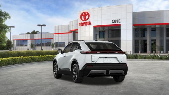 صورة 9 لـ 2026 Toyota C-HR SE
