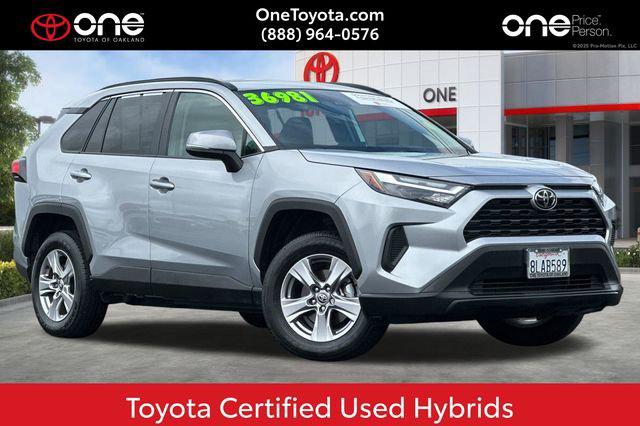 TOYOTA RAV4 - 1