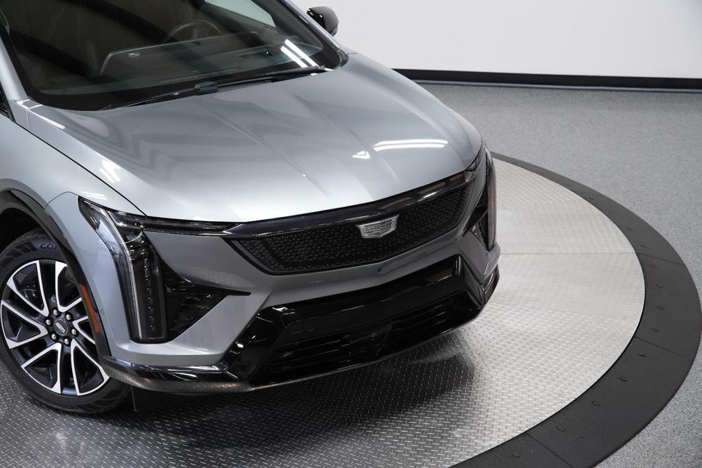 صورة مصغرة 69 لـ 2025 Cadillac OPTIQ SPORT 2 AWD