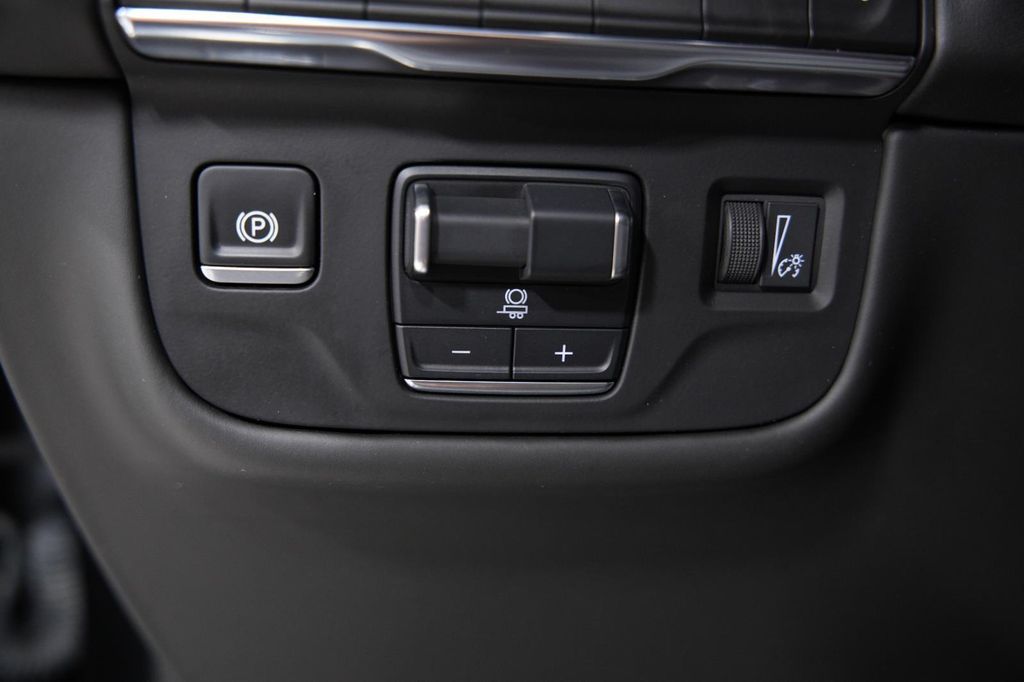 صورة مصغرة 40 لـ 2025 Cadillac ESCALADE SPORT PLATINUM