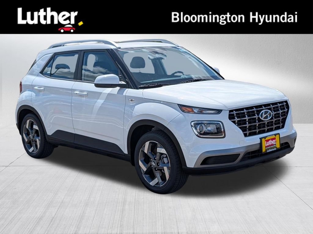 New 2026 Hyundai VENUE SEL