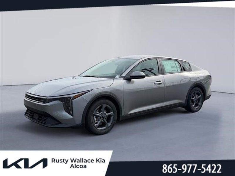 New 2026 Kia K4 LXS