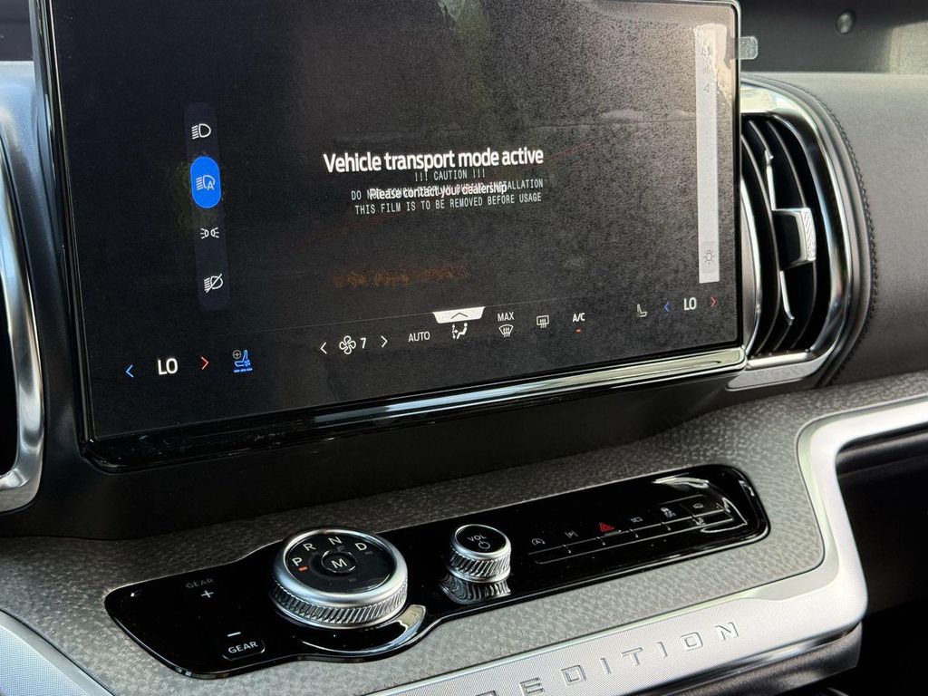 2026 FORD EXPEDITION TREMOR 缩略图 15