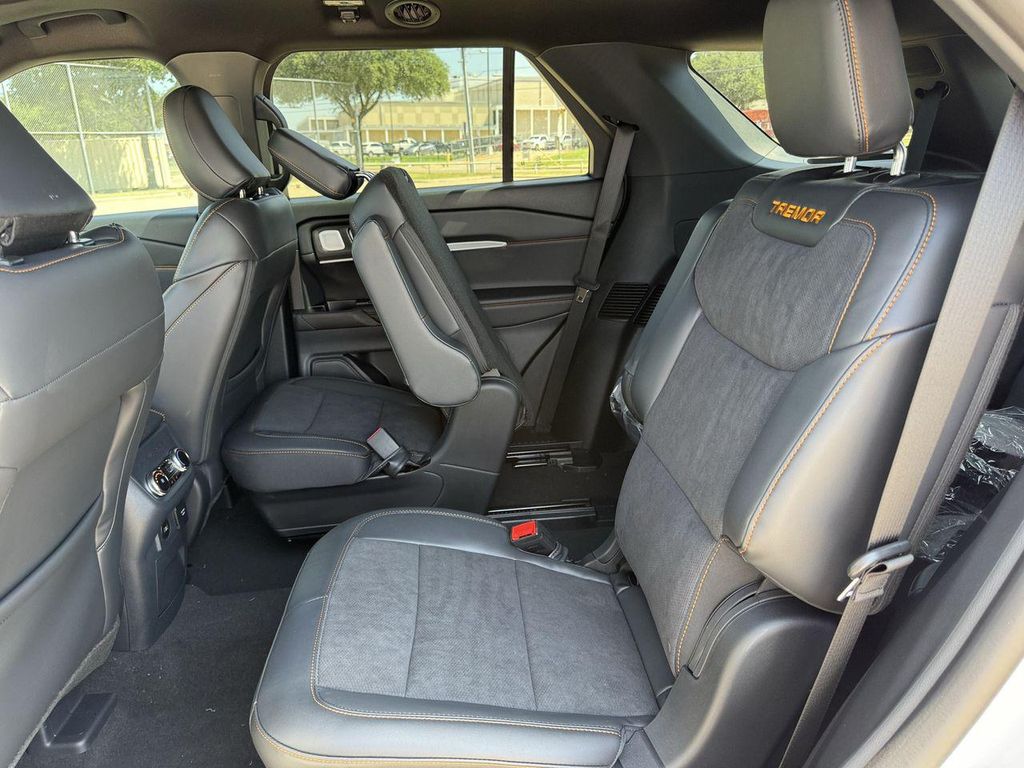 2026 FORD EXPLORER TREMOR 缩略图 21