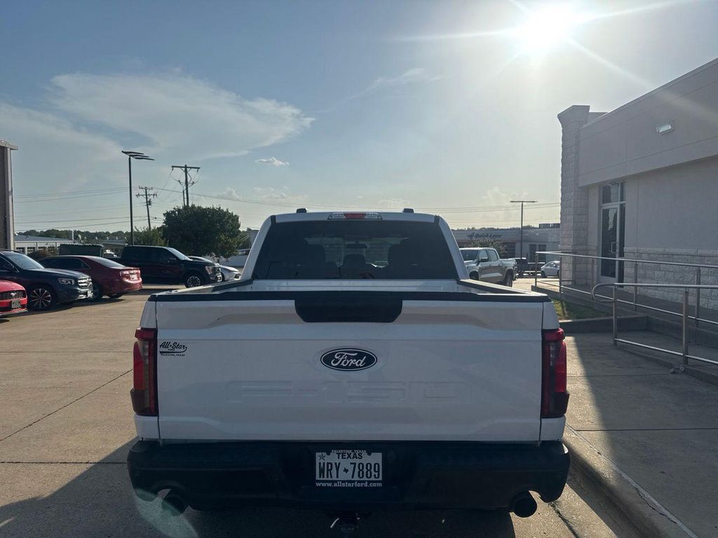 صورة مصغرة 5 لـ 2025 FORD F-150 STX