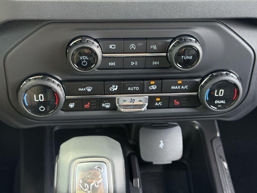 2026 FORD BRONCO OUTER BANKS 缩略图 18
