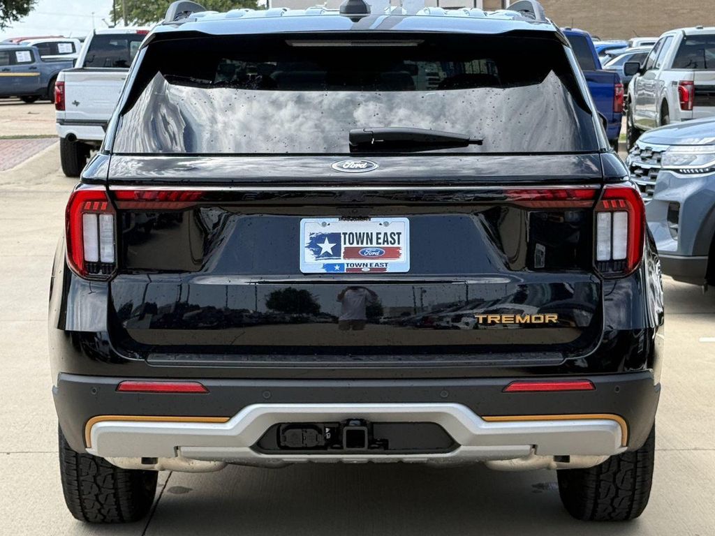 صورة 6 لـ 2026 FORD EXPLORER TREMOR
