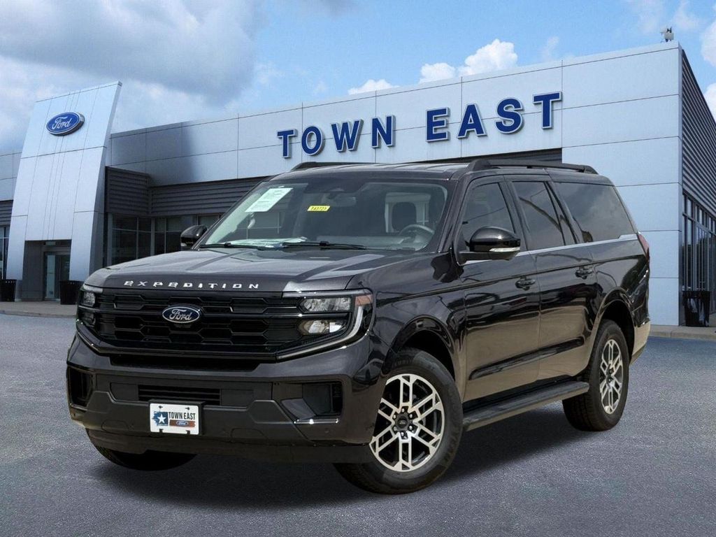 New 2026 Ford Expedition Max Active 4x2
