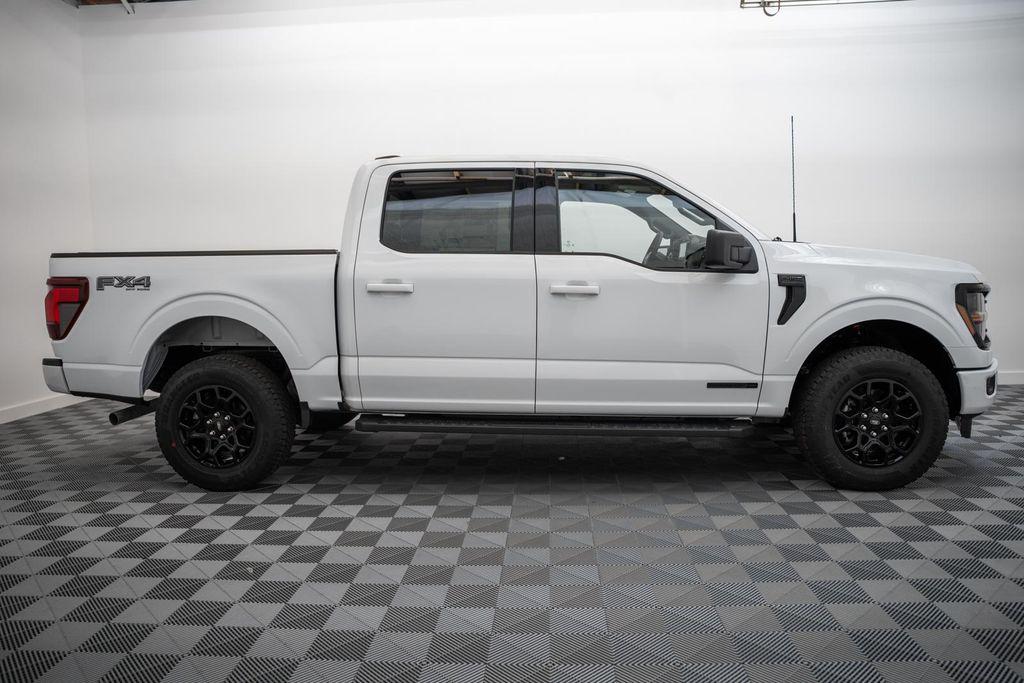 FORD F-150 XLT - 4