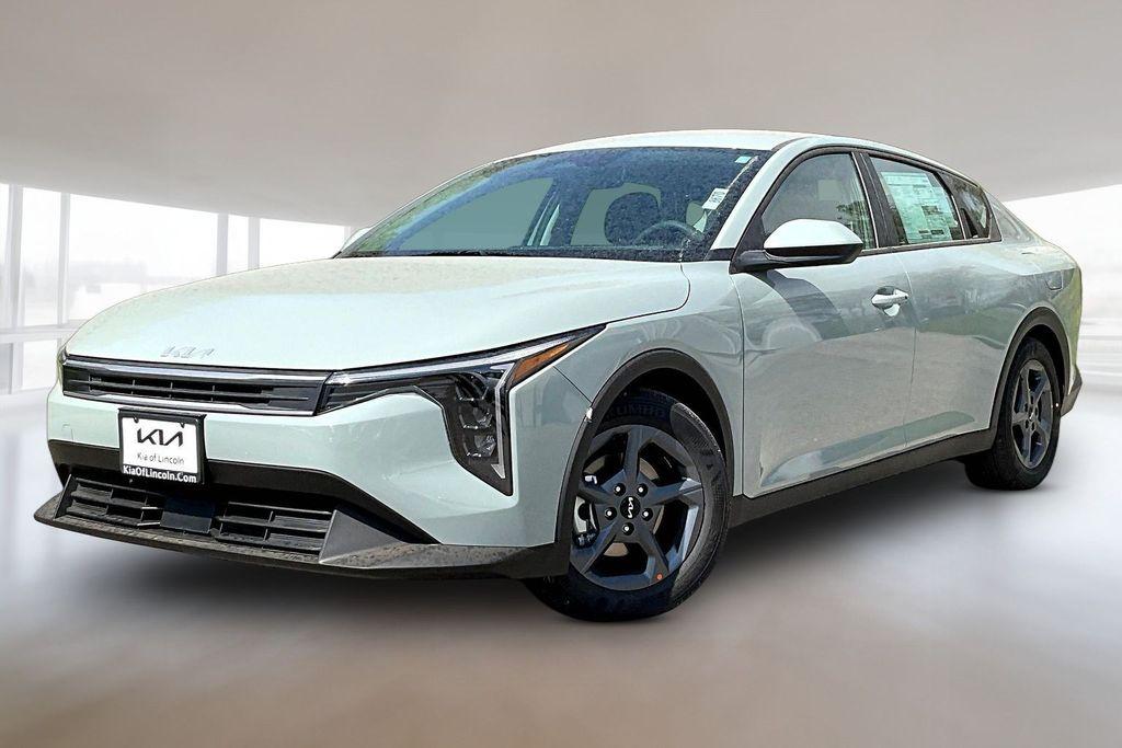 New 2026 Kia K4 LXS