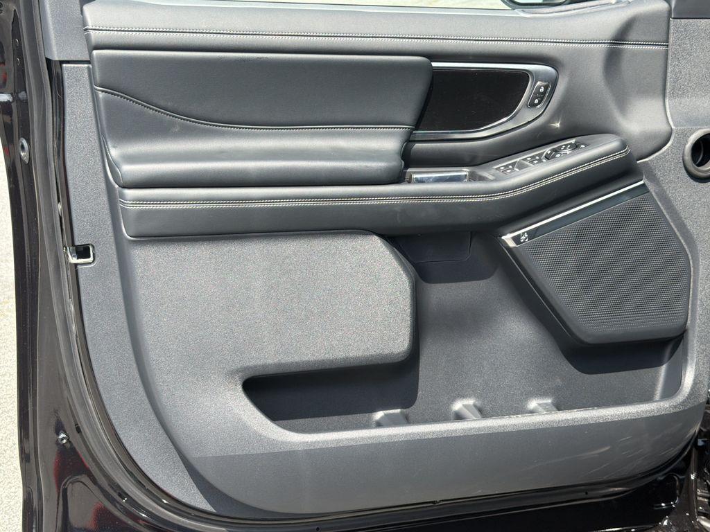2026 FORD EXPEDITION PLATINUM — миниатюра 13