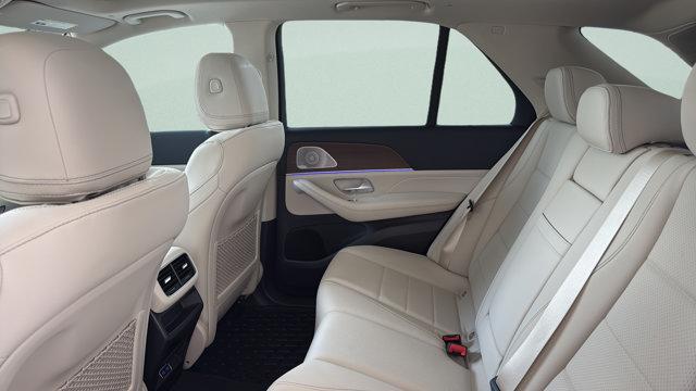 2026 Mercedes-BENZ GLE — миниатюра 22