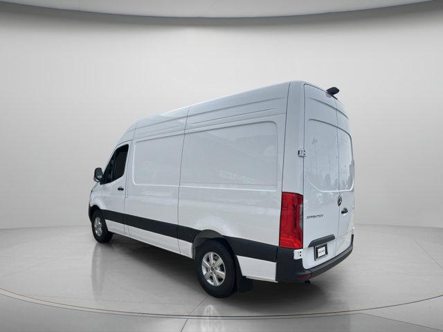 2024 Mercedes-BENZ SPRINTER 2500 — фото 3