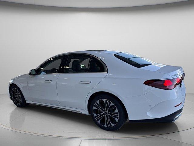 MERCEDES-BENZ E-CLASS - 4