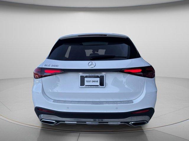 MERCEDES-BENZ GLC - 8