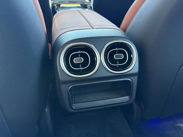 صورة مصغرة 24 لـ 2026 Mercedes-BENZ C-CLASS