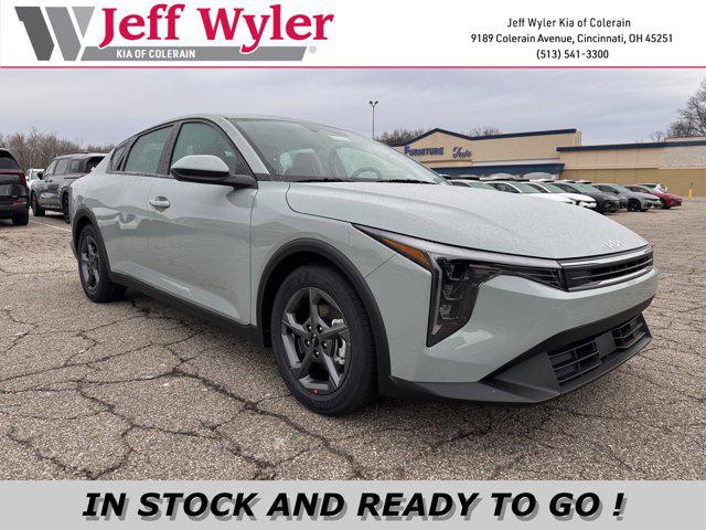 New 2026 Kia K4 LXS