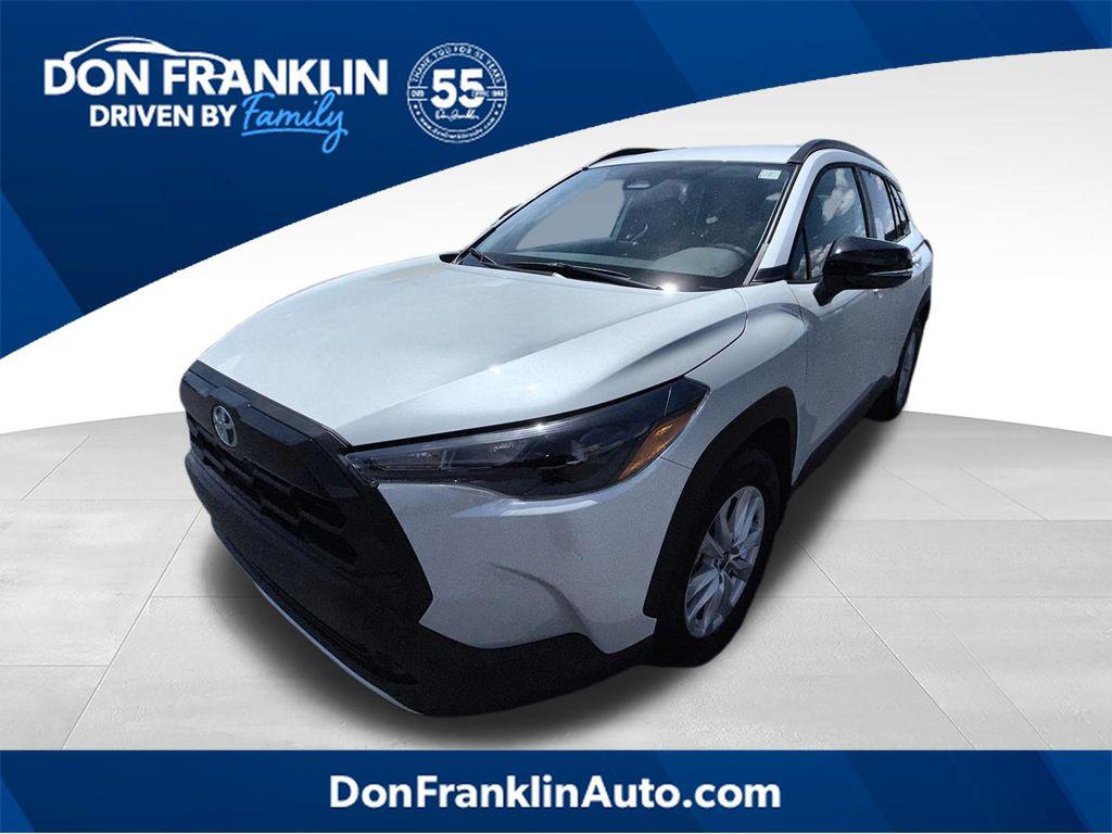 New 2026 Toyota Corolla Cross LE