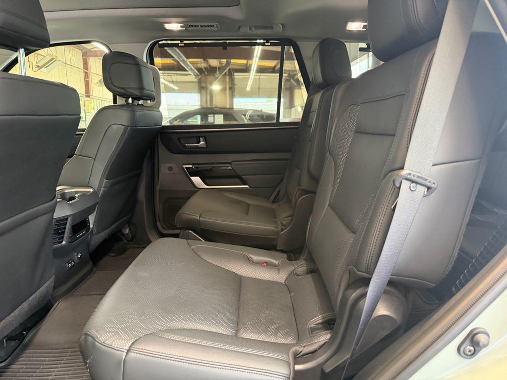 صورة مصغرة 22 لـ 2024 Toyota SEQUOIA LIMITED