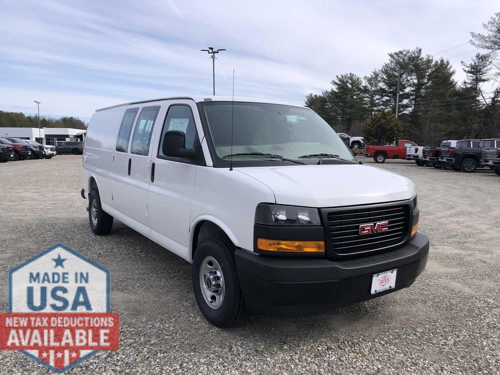 New 2026 GMC Savana 3500 Work Van