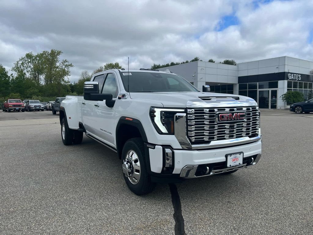 New 2026 GMC Sierra 3500 Denali