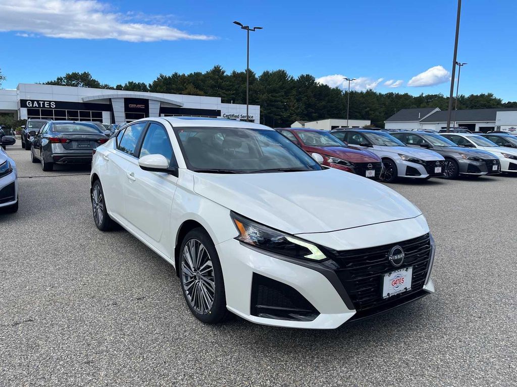 New 2026 Nissan Altima SV AWD