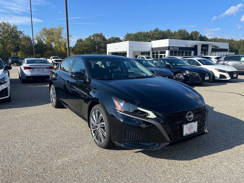 New 2026 Nissan Altima SV AWD