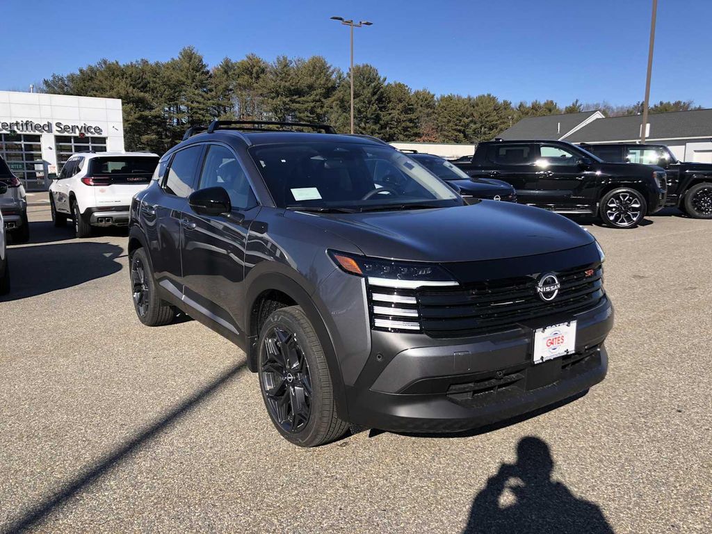 New 2026 Nissan Kicks SR