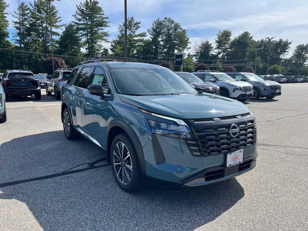 New 2026 Nissan Pathfinder Platinum