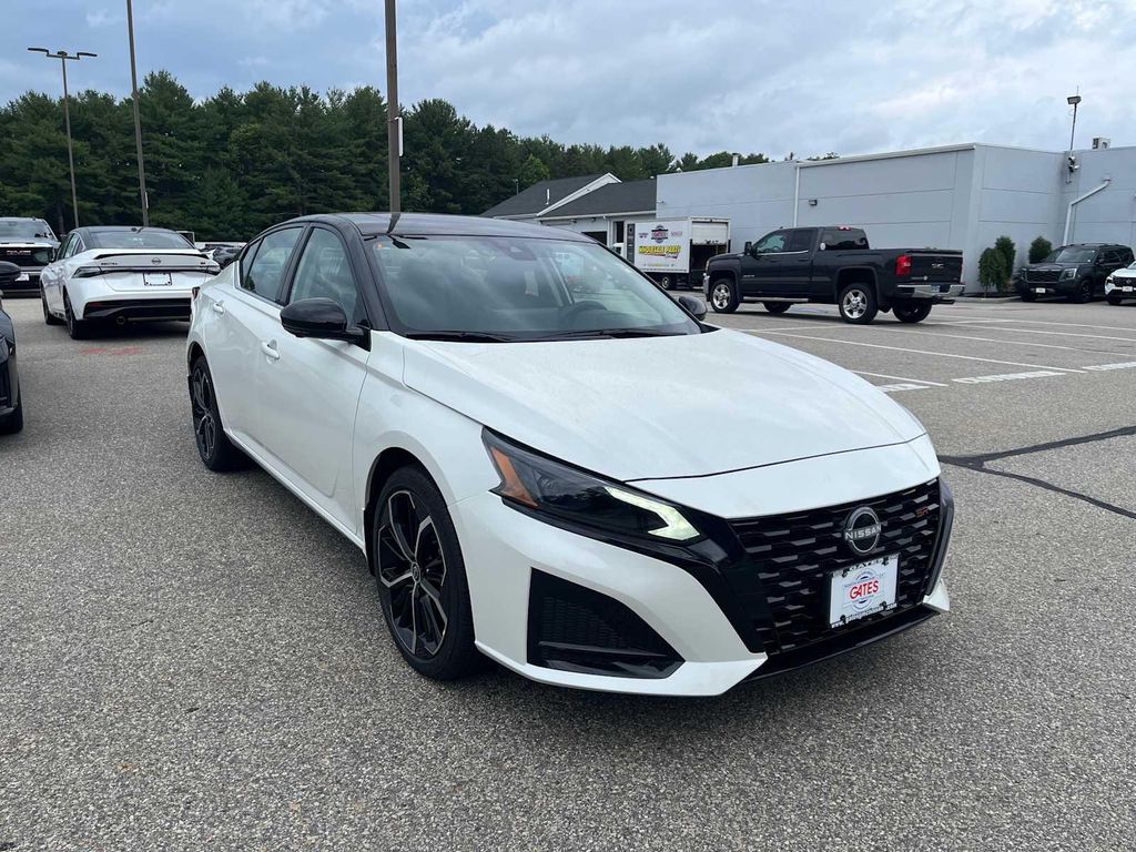 New 2026 Nissan Altima SR AWD