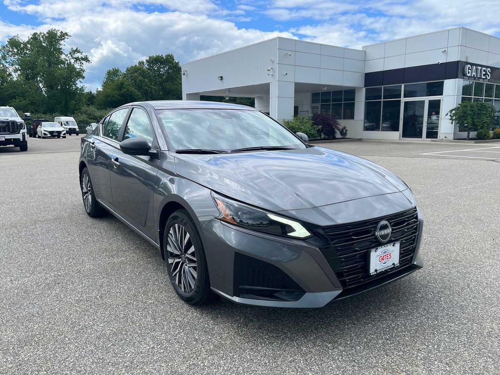 New 2026 Nissan Altima SV AWD